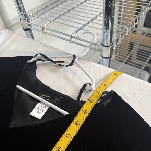 Jones New York‎ Women's Black Velvet Short Sleeve Top Size 20W Festive Luxe - Picture 3 of 11